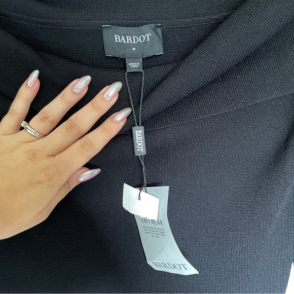 NWT Bardot Revolve Off Shoulder Long Sleeve Sweater Dress - Picture 5 of 8